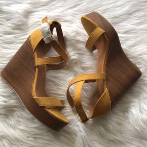 Charlotte Russe Kaia yellow wedge heel sandals 8